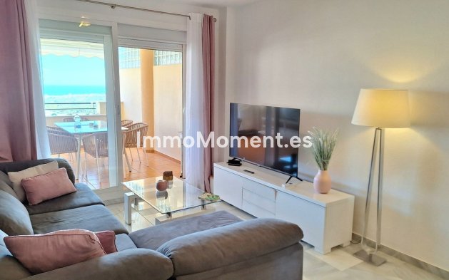 Resale - Apartment - Casares - Doña Julia