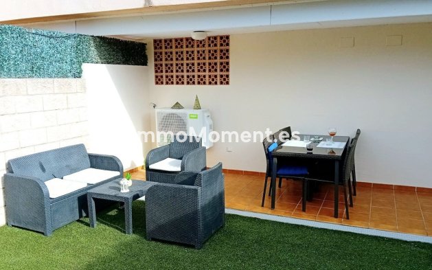Resale - Apartment - Casares - Doña Julia