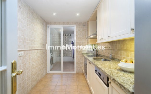 Wiederverkauf - Wohnung - Marbella - Puerto Banús