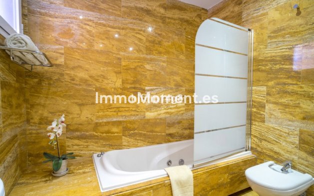 Wiederverkauf - Wohnung - Marbella - Puerto Banús