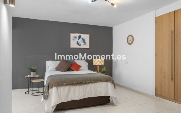 Wiederverkauf - Freistehende Villa - Marbella - Nueva Andalucía