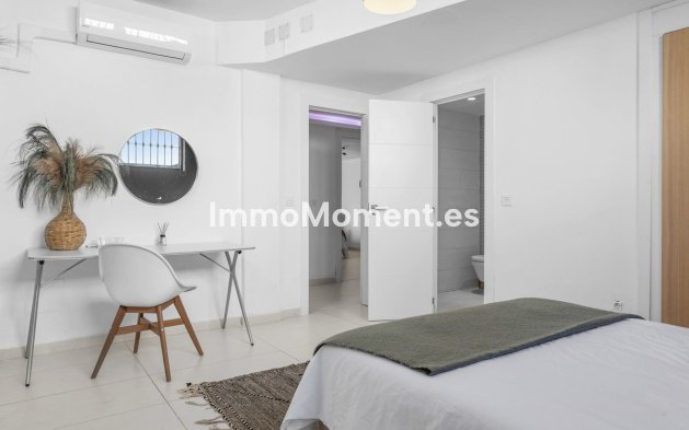 Wiederverkauf - Freistehende Villa - Marbella - Nueva Andalucía