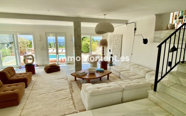 Wiederverkauf - Freistehende Villa - Estepona  - El Padron