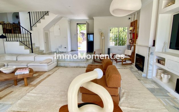 Wiederverkauf - Freistehende Villa - Estepona  - El Padron
