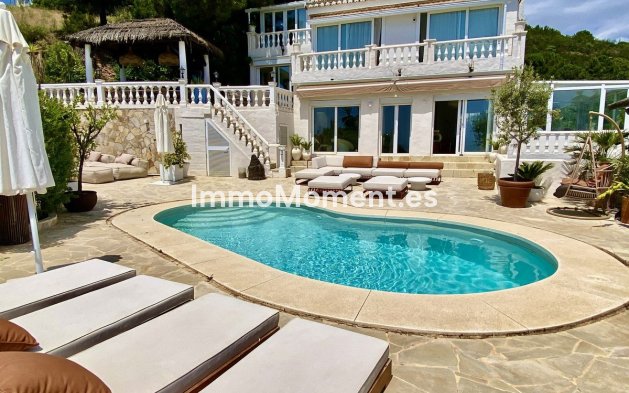 Wiederverkauf - Freistehende Villa - Estepona  - El Padron