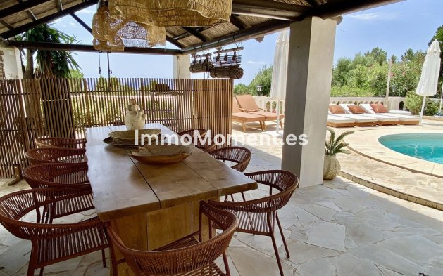 Wiederverkauf - Freistehende Villa - Estepona  - El Padron