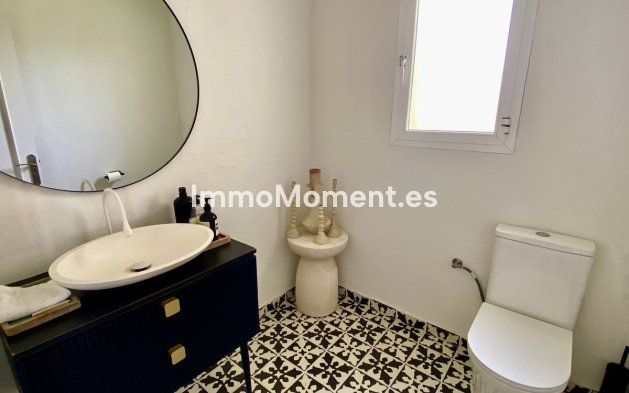 Wiederverkauf - Freistehende Villa - Estepona  - El Padron