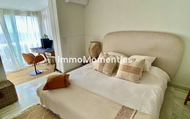 Wiederverkauf - Freistehende Villa - Estepona  - El Padron