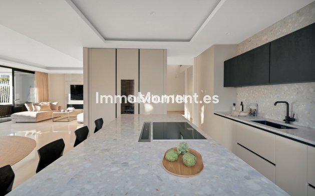 Wiederverkauf - Freistehende Villa - Marbella - Marbella Centro