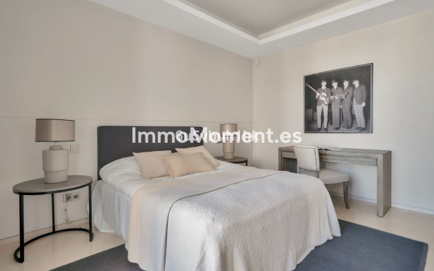 Wiederverkauf - Freistehende Villa - Marbella - Marbella Centro