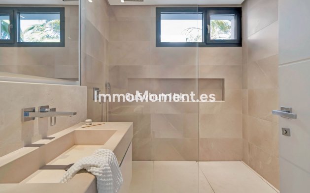 Wiederverkauf - Freistehende Villa - Marbella - Marbella Centro