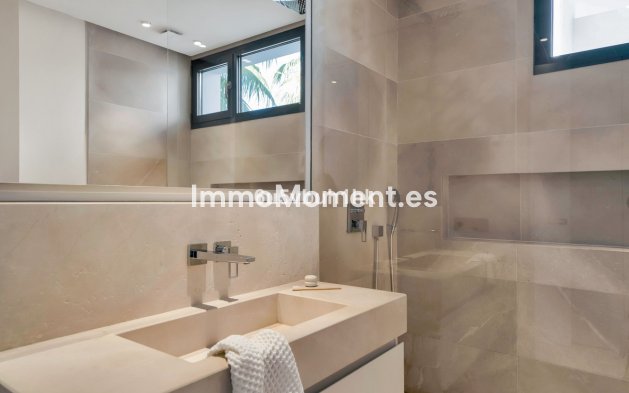 Wiederverkauf - Freistehende Villa - Marbella - Marbella Centro