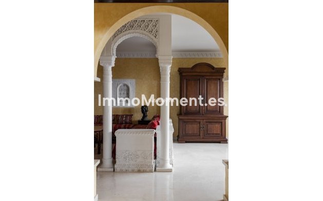 Bestaande woning - Vrijstaande villa - Binnenland  - Alhaurín el Grande Centro