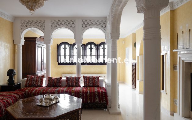 Bestaande woning - Vrijstaande villa - Binnenland  - Alhaurín el Grande Centro