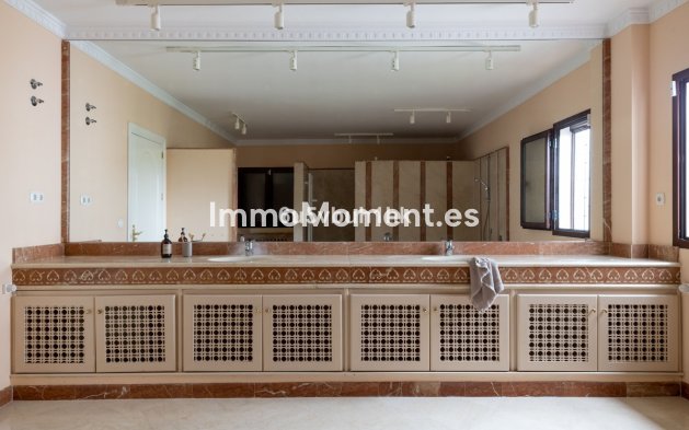 Bestaande woning - Vrijstaande villa - Binnenland  - Alhaurín el Grande Centro