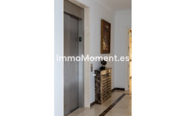 Bestaande woning - Vrijstaande villa - Binnenland  - Alhaurín el Grande Centro