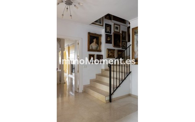 Bestaande woning - Vrijstaande villa - Binnenland  - Alhaurín el Grande Centro