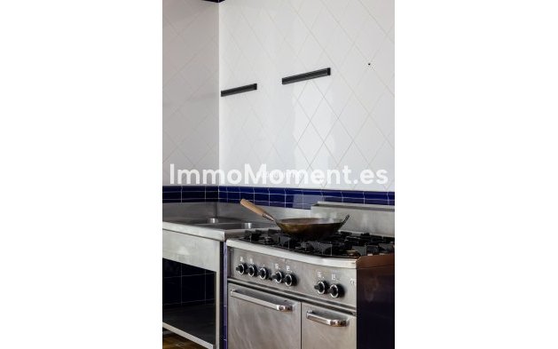 Bestaande woning - Vrijstaande villa - Binnenland  - Alhaurín el Grande Centro