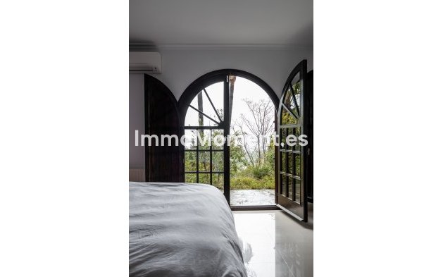 Bestaande woning - Vrijstaande villa - Binnenland  - Alhaurín el Grande Centro