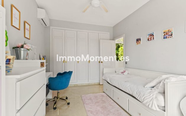 Wiederverkauf - Freistehende Villa - Estepona  - Estepona Centro