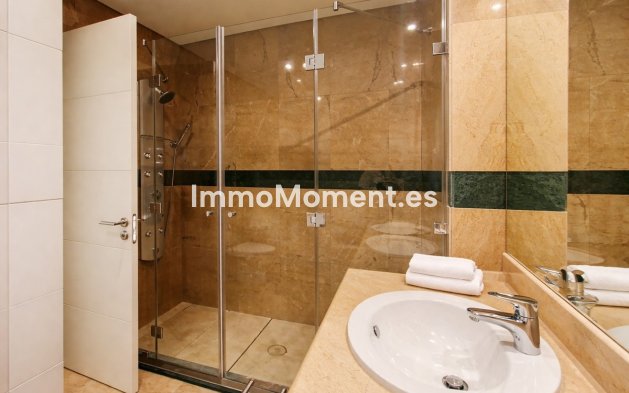 Wiederverkauf - Wohnung - Marbella - Nueva Andalucía