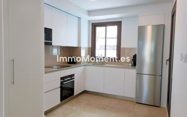 Wiederverkauf - Wohnung - Estepona  - Estepona Centro
