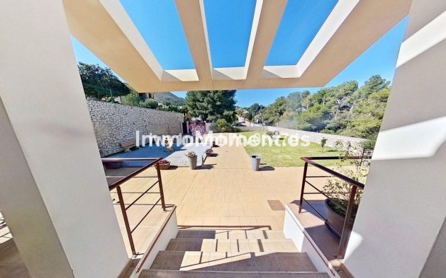 Wiederverkauf - Freistehende Villa -   Inländisch - Alhaurín de la Torre