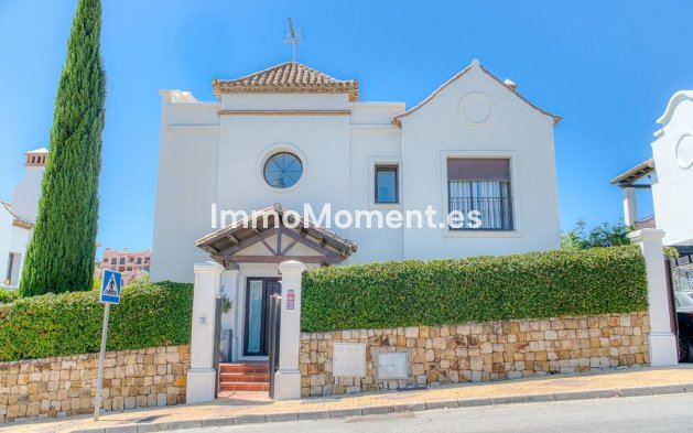 Wiederverkauf - Freistehende Villa - Estepona  - Estepona Centro