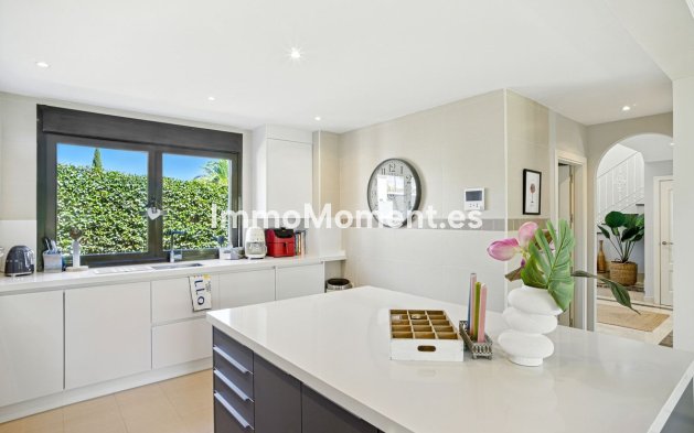 Wiederverkauf - Freistehende Villa - Estepona  - Estepona Centro