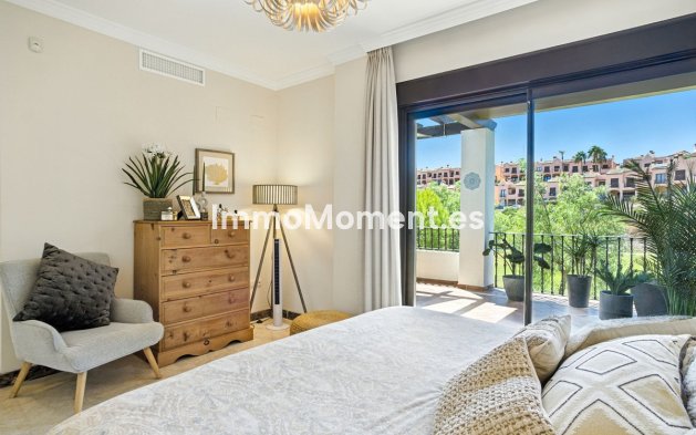 Wiederverkauf - Freistehende Villa - Estepona  - Estepona Centro