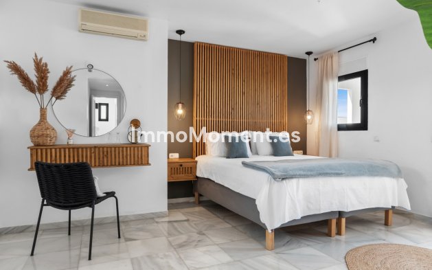 Wiederverkauf - Freistehende Villa - Marbella - Puerto Banús