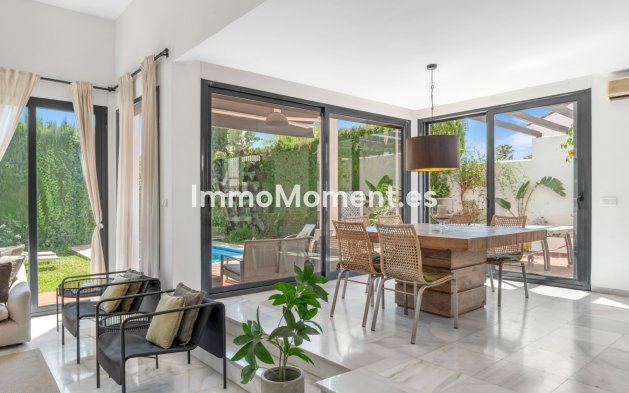 Wiederverkauf - Freistehende Villa - Marbella - Puerto Banús