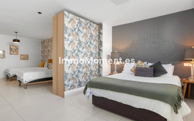 Wiederverkauf - Freistehende Villa - Marbella - Puerto Banús
