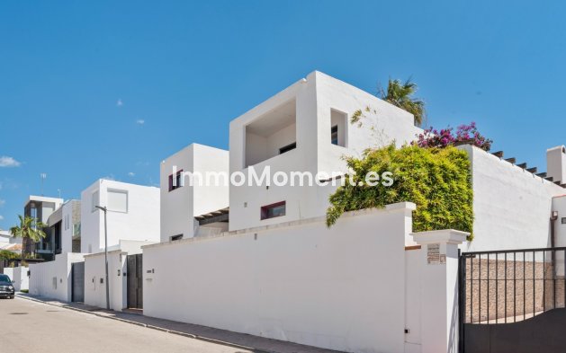 Wiederverkauf - Freistehende Villa - Marbella - Puerto Banús