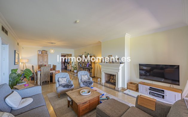 Resale - Apartment - Marbella - La Mairena