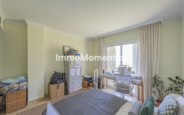 Resale - Apartment - Marbella - La Mairena