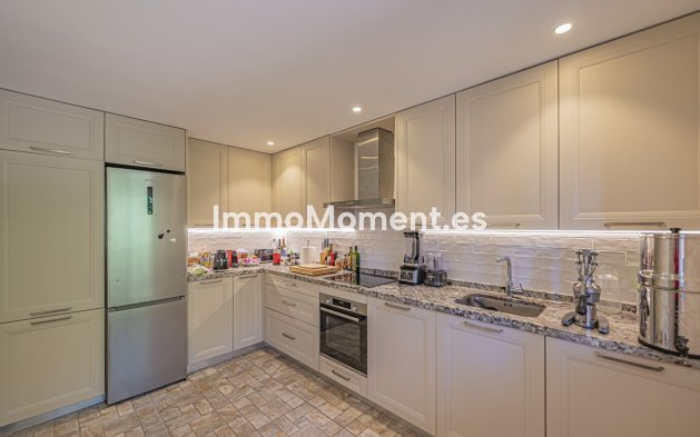 Resale - Apartment - Marbella - La Mairena