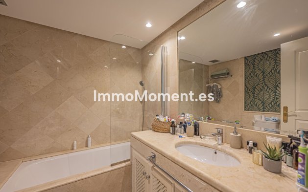 Resale - Apartment - Marbella - La Mairena