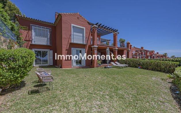 Resale - Apartment - Marbella - La Mairena