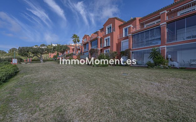 Resale - Apartment - Marbella - La Mairena