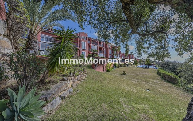 Resale - Apartment - Marbella - La Mairena