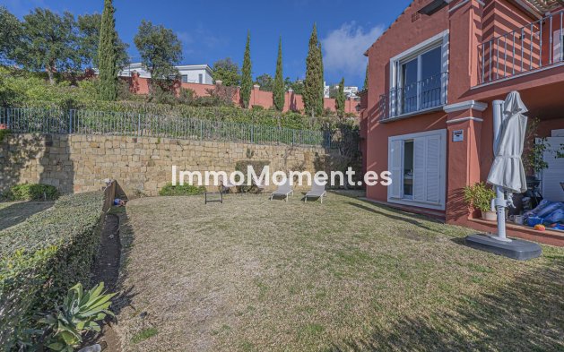 Resale - Apartment - Marbella - La Mairena