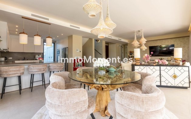 Resale - Detached villa - Mijas - La Cala Golf