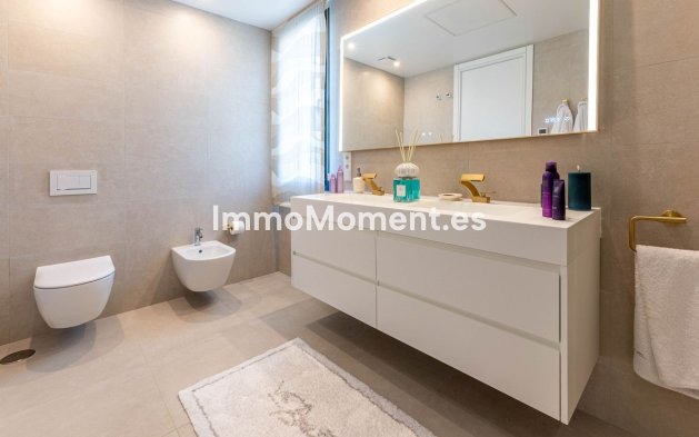 Resale - Detached villa - Mijas - La Cala Golf
