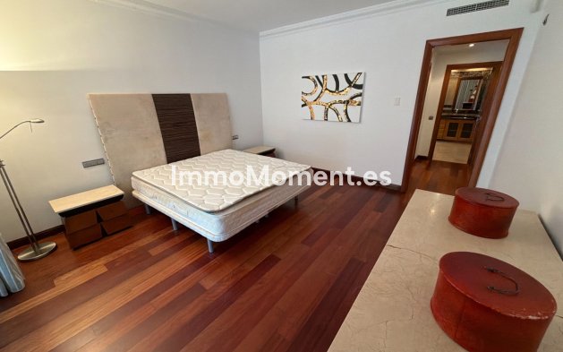 Wiederverkauf - Wohnung - Marbella - Puerto Banús