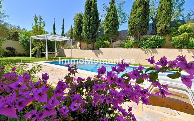 Resale - Detached villa - Marbella - Guadalmina Alta