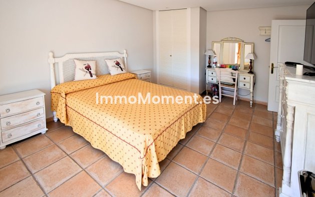 Resale - Detached villa - Marbella - Guadalmina Alta