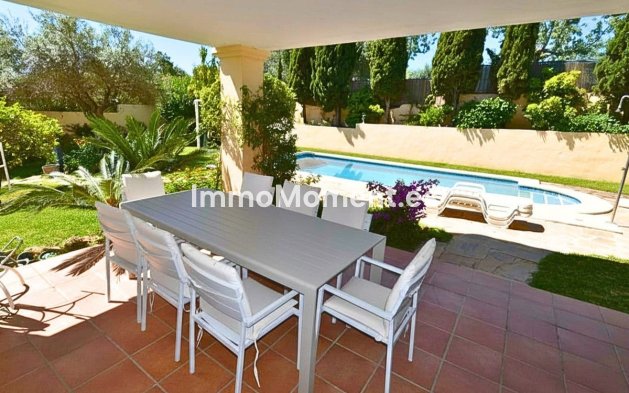 Resale - Detached villa - Marbella - Guadalmina Alta