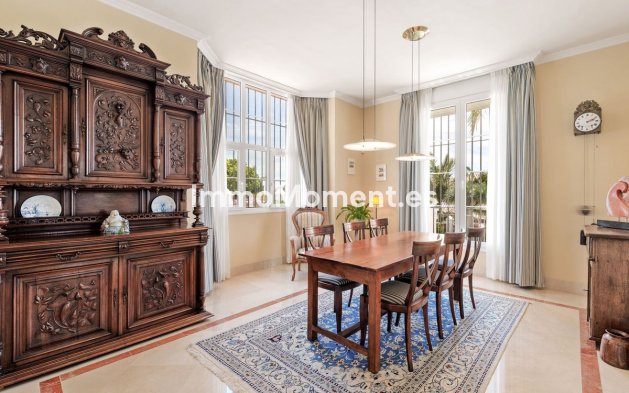 Resale - Detached villa - Marbella - Sierra Blanca