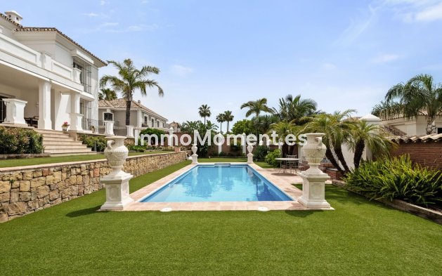 Resale - Detached villa - Marbella - Sierra Blanca